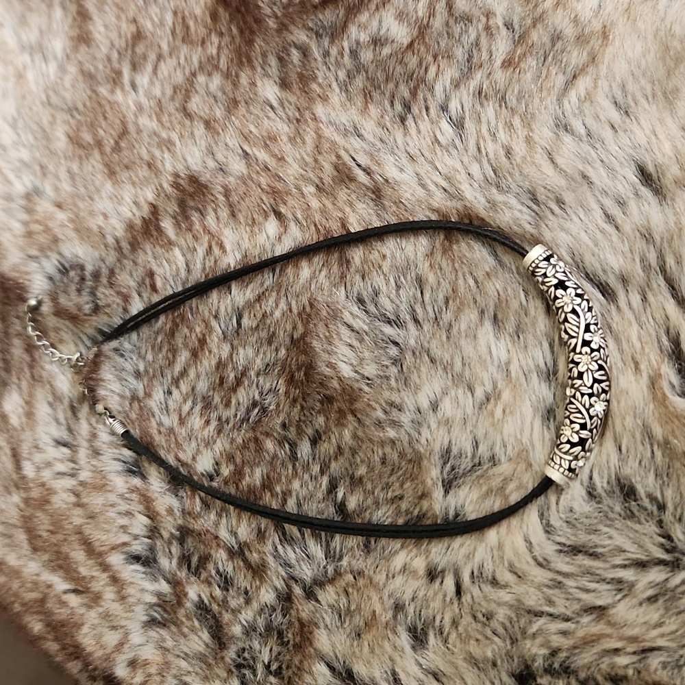 Lia Sophia necklace